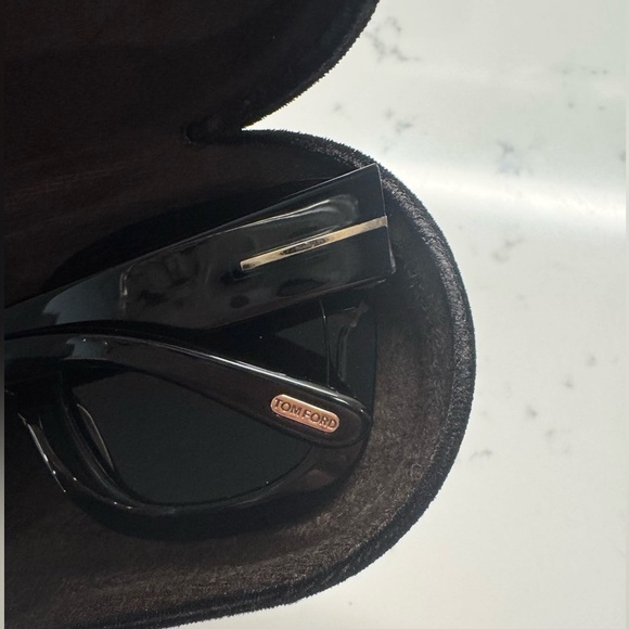 Tom Ford Pia Shiny Black Sunglasses - Picture 7 of 16